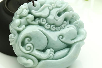 壁上土命人佩戴什麼吉祥物能保平安